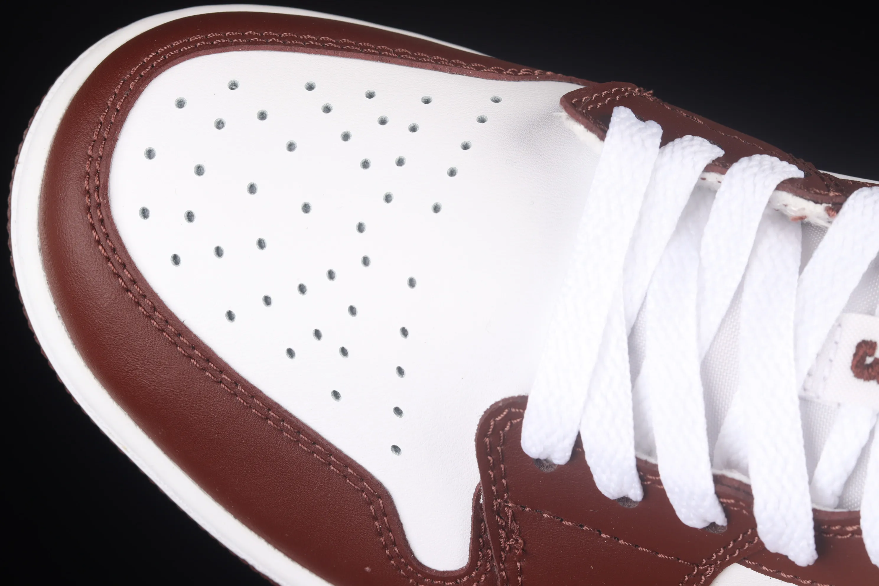 All categories Air Jordan Jordan series basketball shoes Air Jordan 1 Low G version pure original Air Jordan 1 Low AJ1 Joe 1 wine red and white low-top basketball shoes DC0774-116
